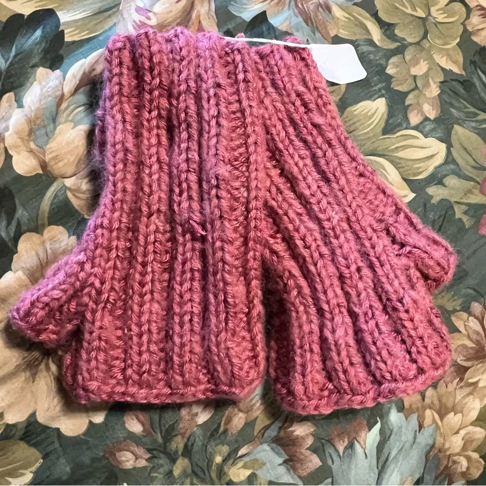 Handmade fingerless knit mittens